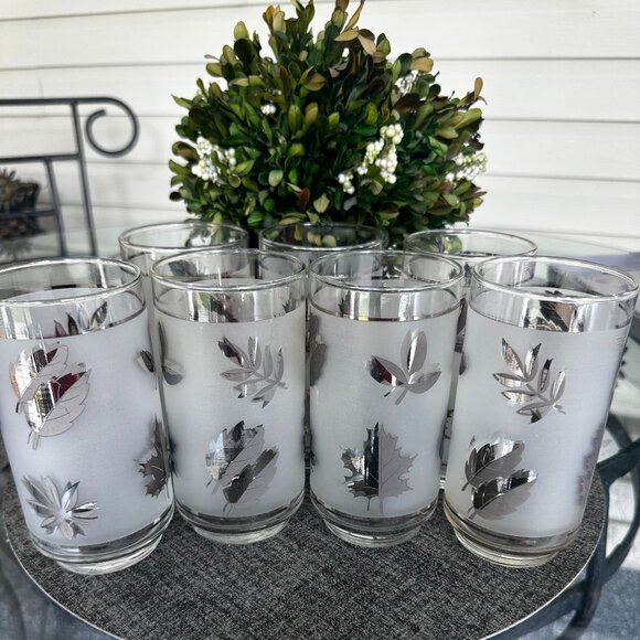 Vintage Silver Leaf Foliage Highball 16oz. Tall Drinking Glass Libbey Glass Set - Picture 4 of 5